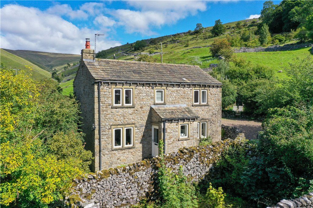 3 bed detached house for sale in Coates Lane, Starbotton, Skipton BD23, £525,000