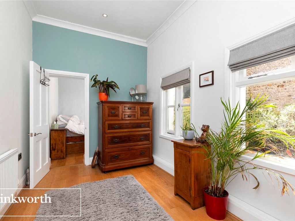 1 bed flat for sale in Brunswick Square, Hove, East Sussex BN3, £365,000
