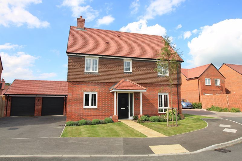 4 bed detached house for sale in Troon Road, Botley, Southampton SO32, £599,950