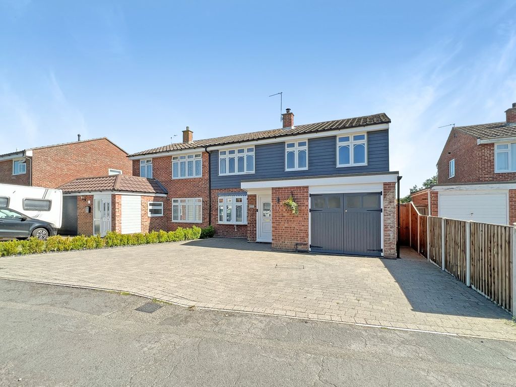 4 bed semi-detached house for sale in Winston Way, Halstead CO9, £435,000