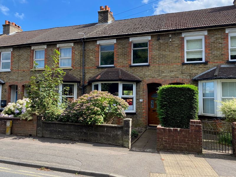 2 bed terraced house for sale in Chaldon Road, Caterham CR3, £425,000