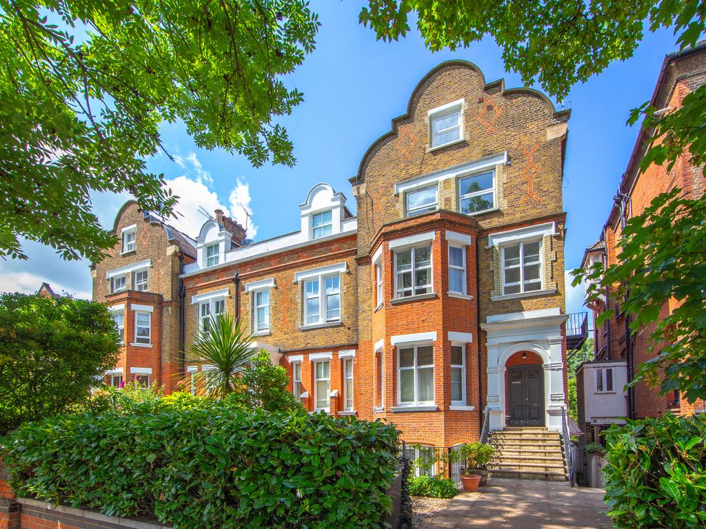 3 bed flat for sale in Fellows Road, London NW3, £1,420,000