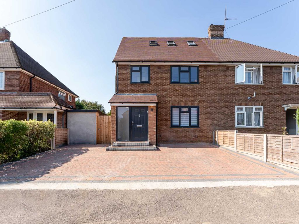 5 bed semi-detached house for sale in Caishowe Road, Borehamwood WD6, £750,000