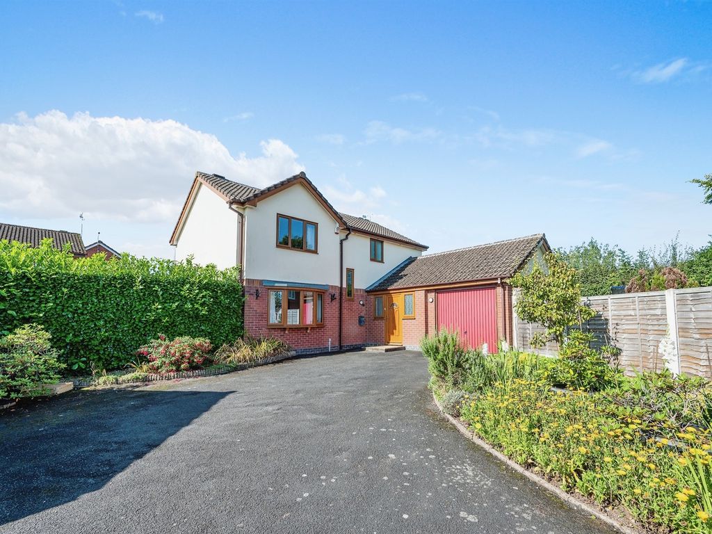 4 bed detached house for sale in Spring Meadow, Lyppard Hanford, Worcester WR4, £425,000