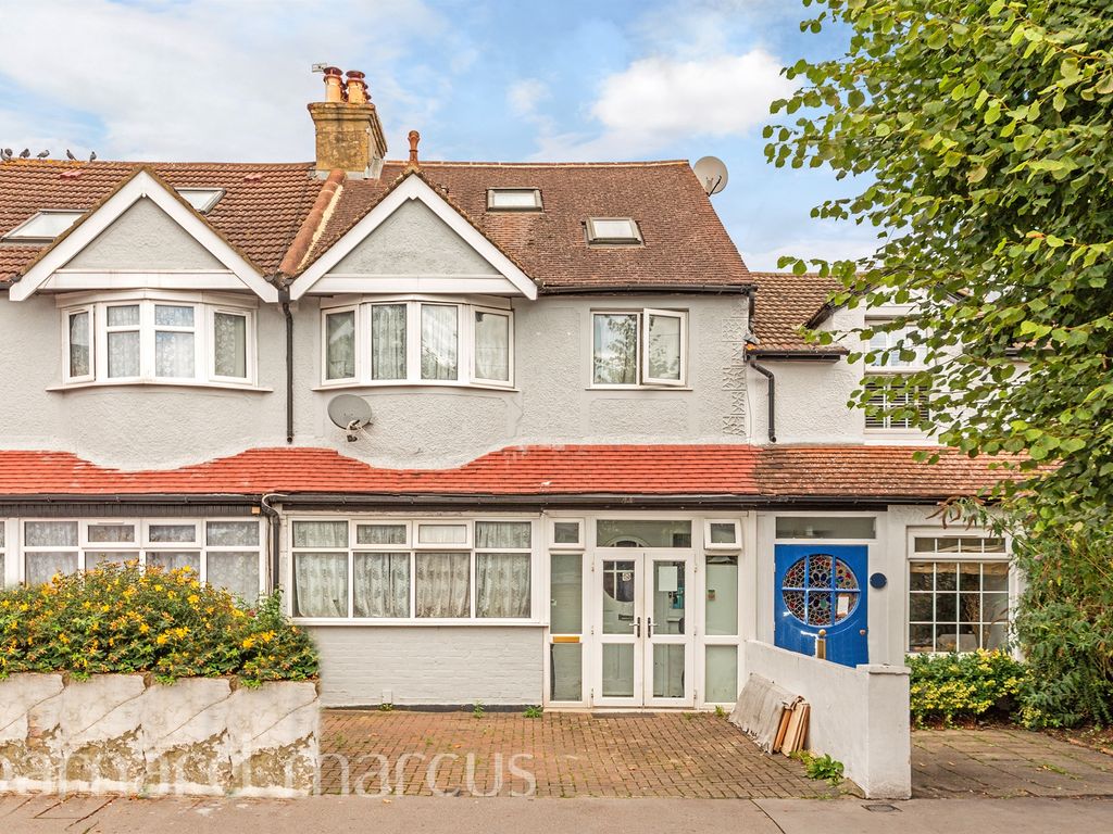 6 bed terraced house for sale in Junction Road, South Croydon CR2, £525,000