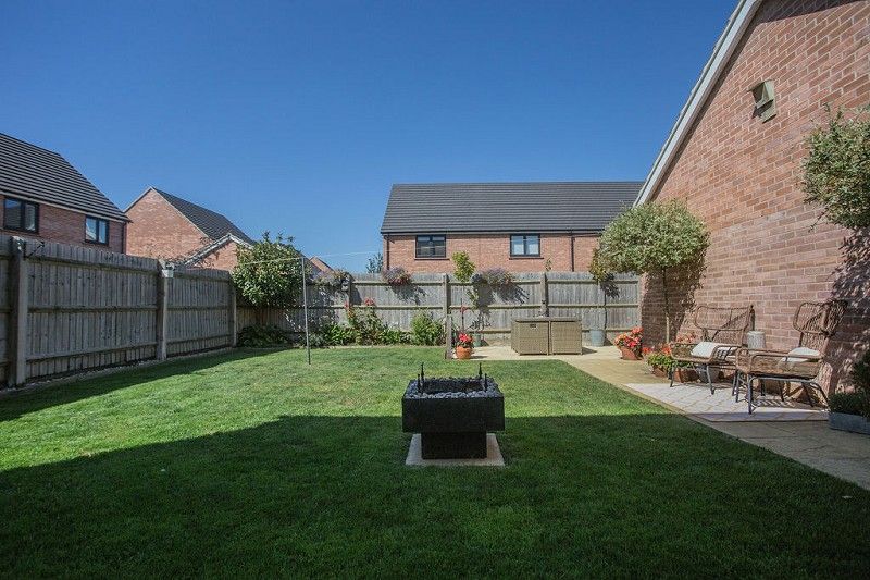 4 bed detached house for sale in Jackson Avenue, Sawtry, Huntingdon. PE28, £425,000