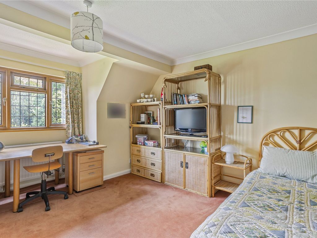 4 bed detached house for sale in Ballinger Road, Great Missenden HP16, £1,300,000