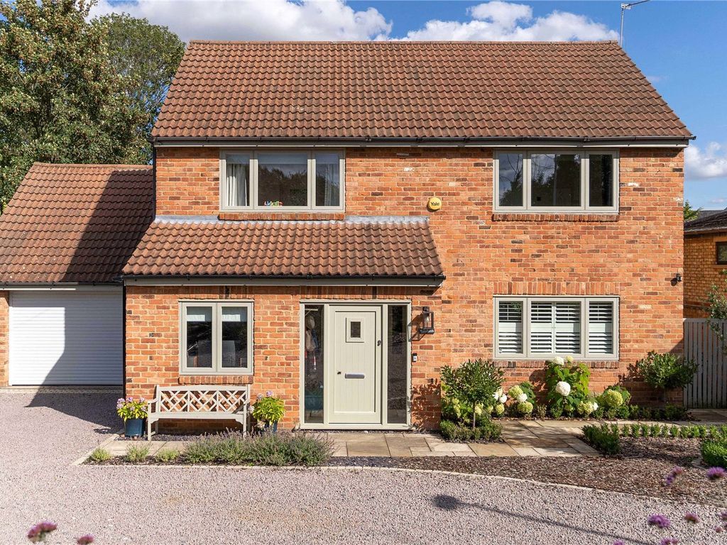 4 bed detached house for sale in Burgoynes Road, Impington, Cambridge CB24, £1,175,000