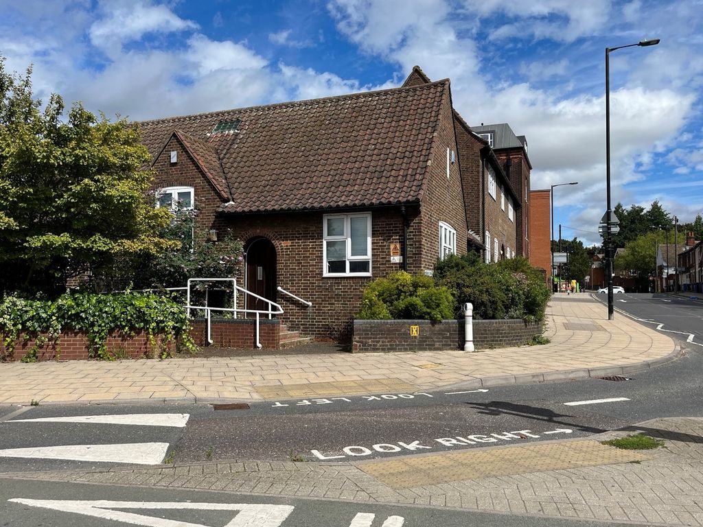 Office to let in St Peter House B, Grimwade Street, Ipswich, Suffolk IP4, £13,000 pa