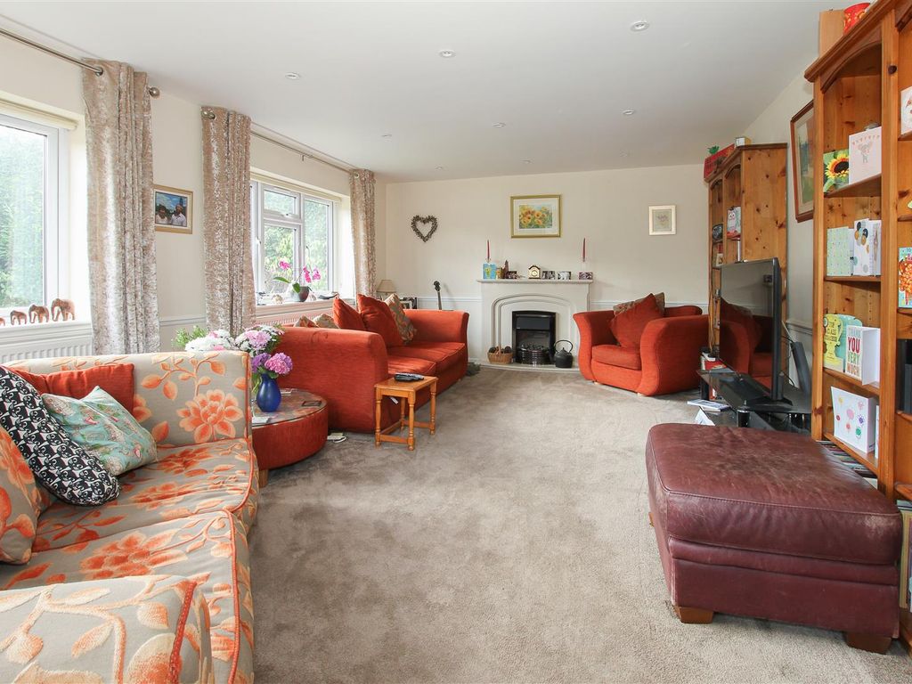 4 bed detached house for sale in Nine Ashes Road, Nine Ashes, Ingatestone CM4, £725,000