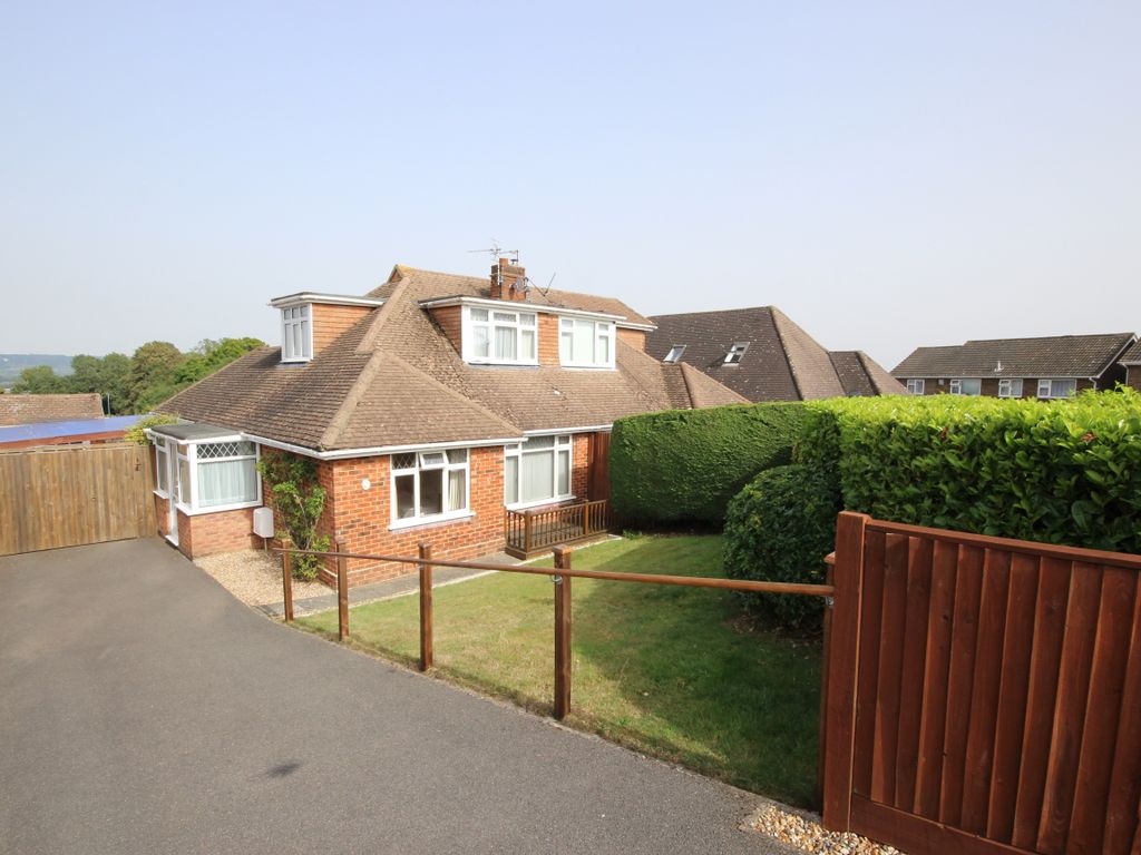 3 bed bungalow for sale in Sterling Avenue, Allington ME16, £400,000