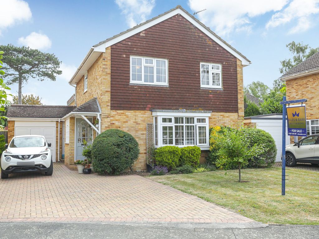 4 bed detached house for sale in Wentworth Gardens, Herne Bay CT6, £550,000