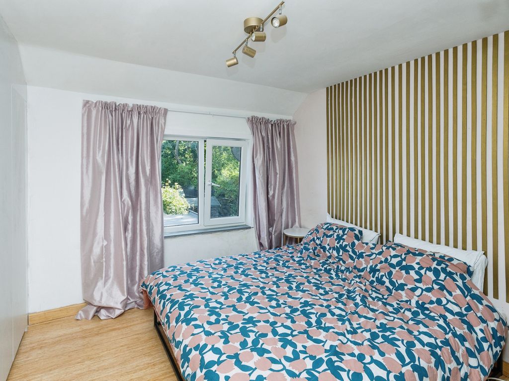 3 bed semi-detached house for sale in Longcross, Pennyland, Milton Keynes, Buckinghamshire MK15, £320,000