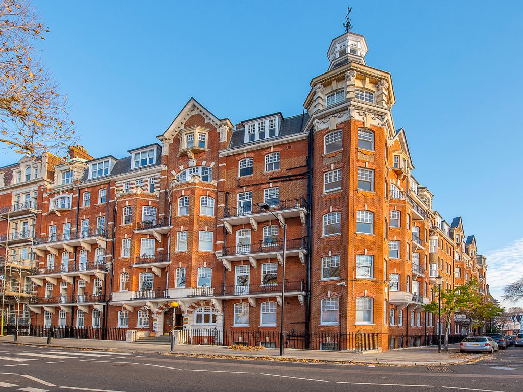 2 bed flat for sale in Campden Hill Court, London W8, £1,675,000