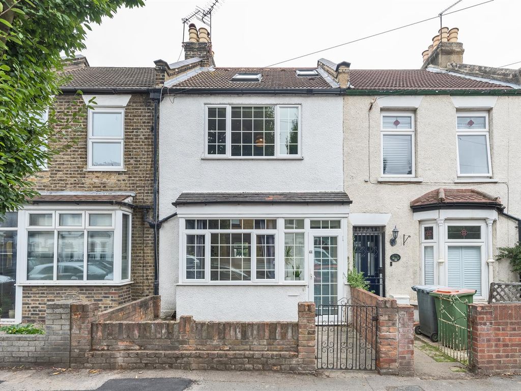 3 bed property for sale in Ridley Road, London E7, £700,000