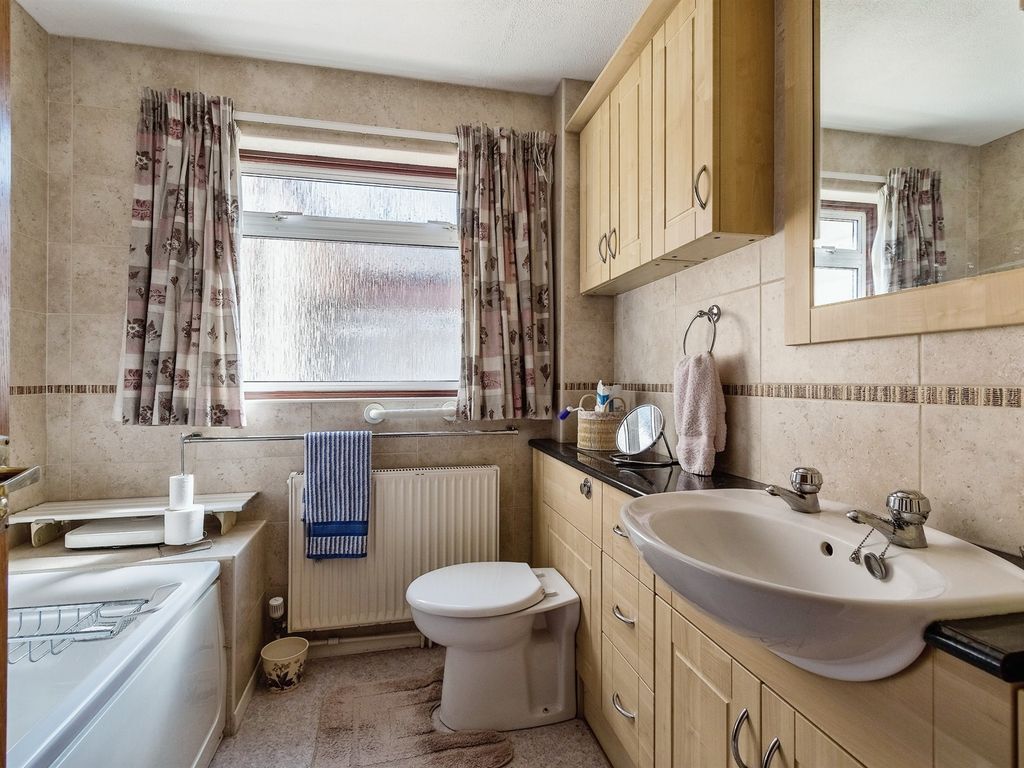 3 bed detached bungalow for sale in Hartham Lane, Biddestone, Chippenham SN14, £600,000