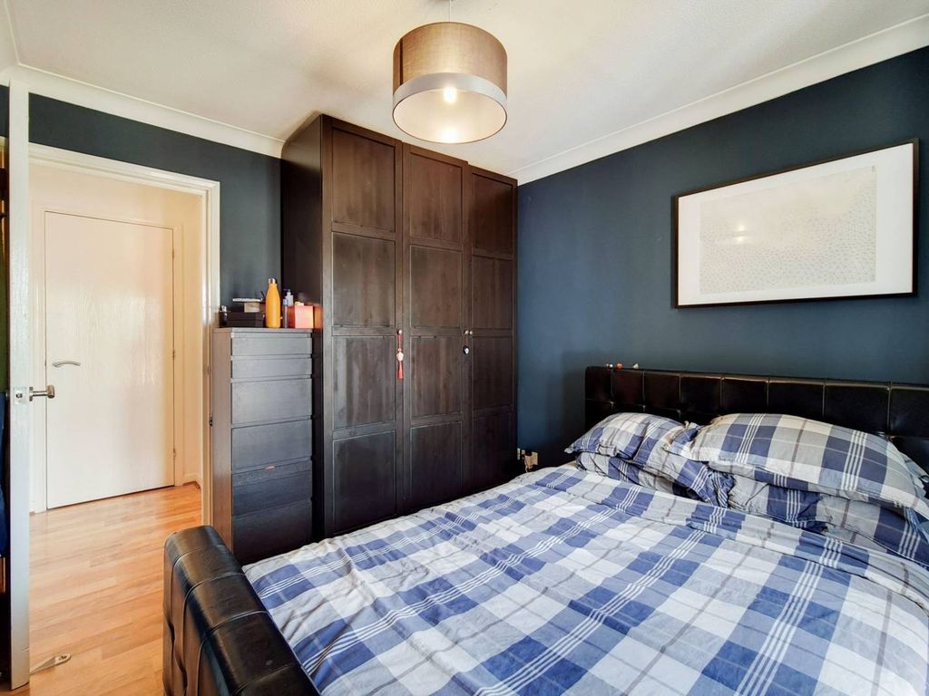 2 bed flat for sale in Chopwell Close, Stratford, London E15, £375,000