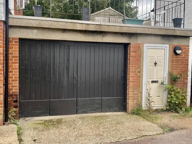 Light industrial to let in Ground Floor Storage, Church Street, Stokenchurch, Bucks HP14, £3,950 pa