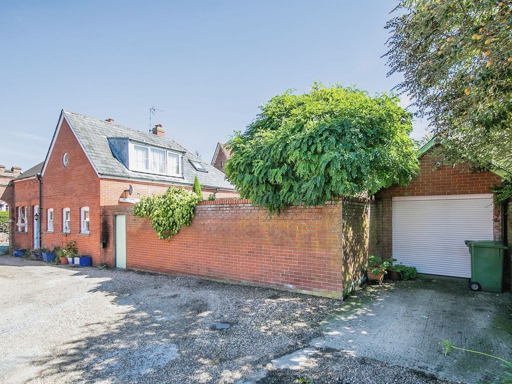 3 bed link-detached house for sale in The Street, Foxearth, Sudbury CO10, £450,000
