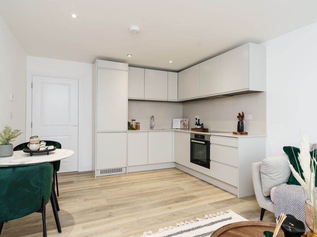 New home, 1 bed flat for sale in Station House, Station Approach, Harpenden AL5, £345,000