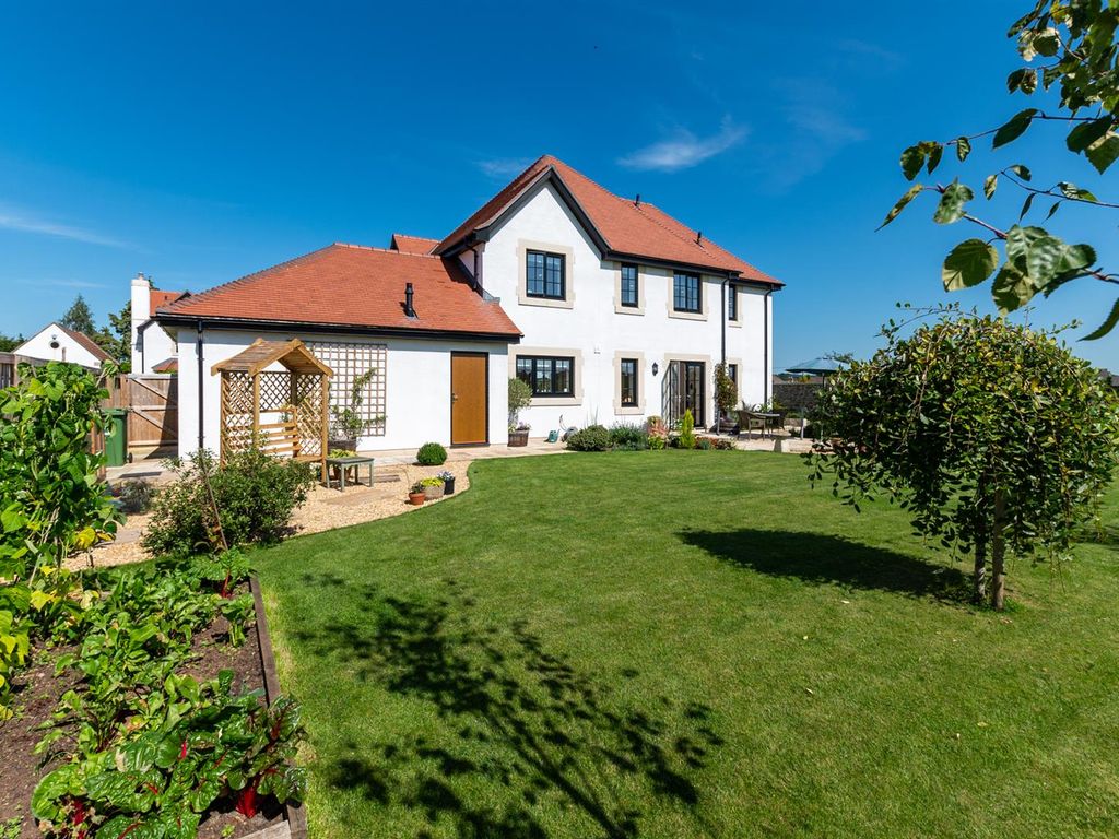 4 bed detached house for sale in Meadow Lea, Hallatrow, Bristol BS39, £750,000