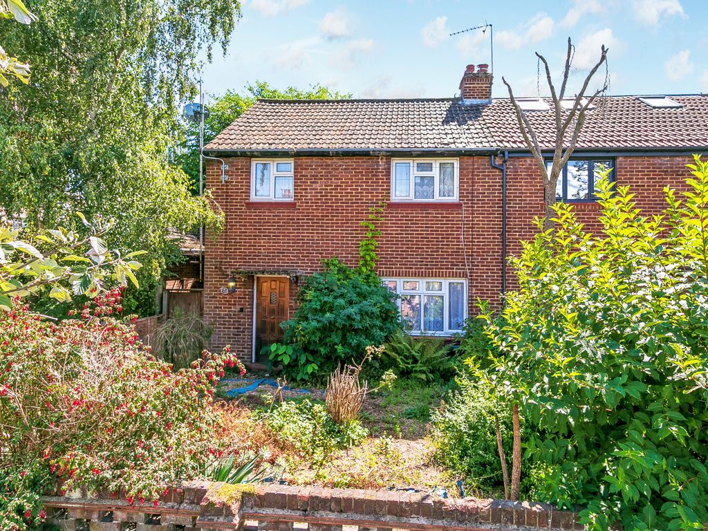 3 bed end terrace house for sale in Buckingham Road, Petersham, Richmond TW10, £699,950