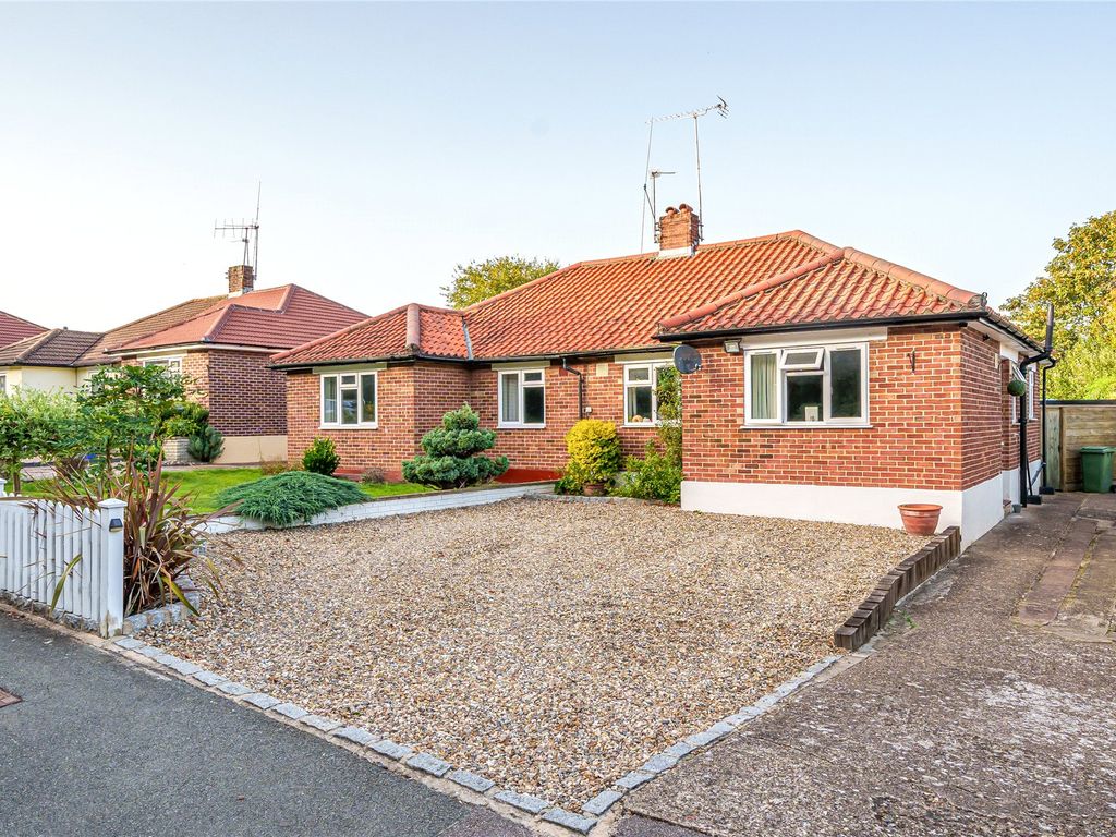 3 bed bungalow for sale in Pinewood Drive, Orpington BR6, £575,000
