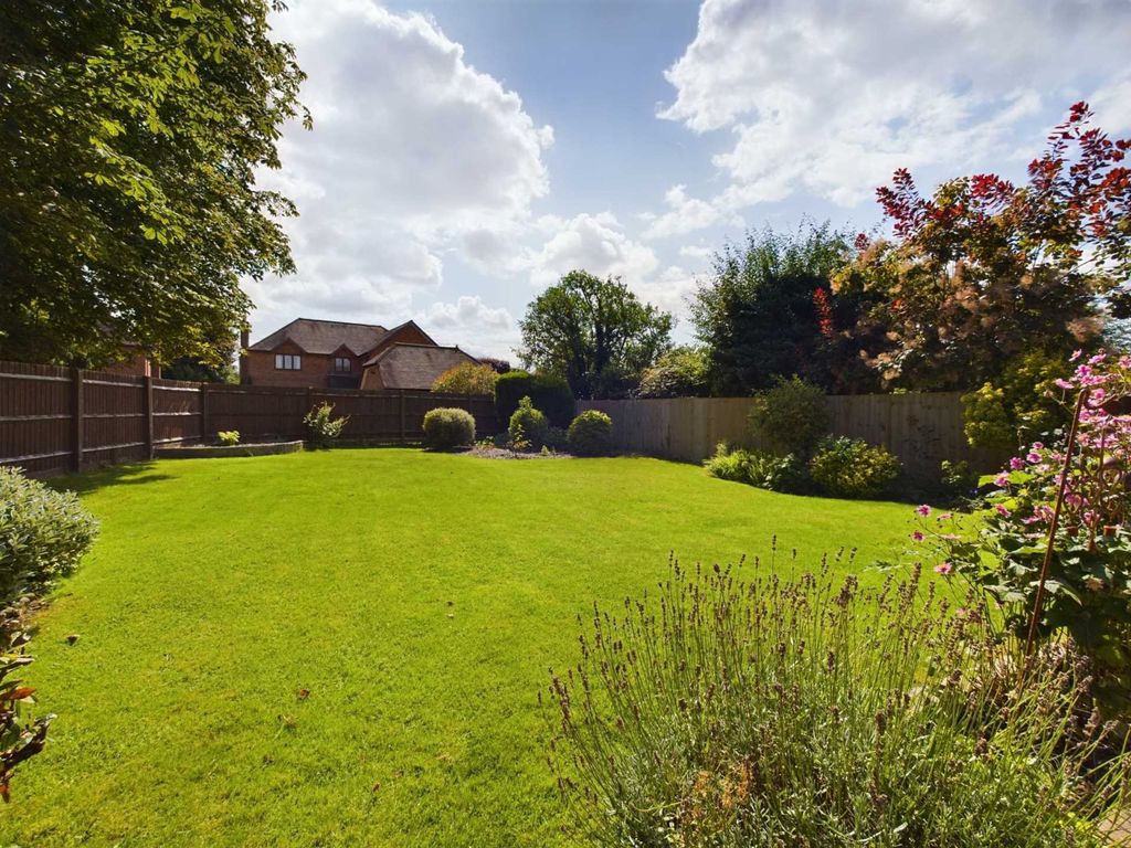 4 bed detached house for sale in Marsh Lane, Stoke Mandeville HP22, £669,950