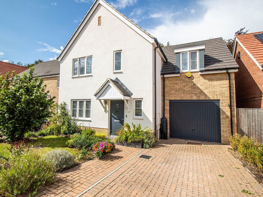 4 bed detached house for sale in Challis Close, Foxton, Cambridge CB22, £635,000