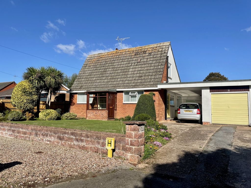 3 bed detached house for sale in Chapel Road, Alphington EX2, £475,000