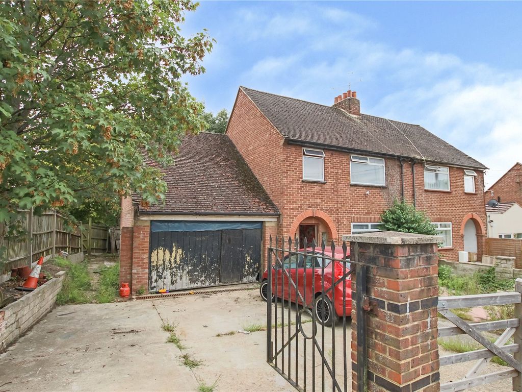 4 bed semi-detached house for sale in Fowlers Lane, Bracknell, Berkshire RG42, £560,000