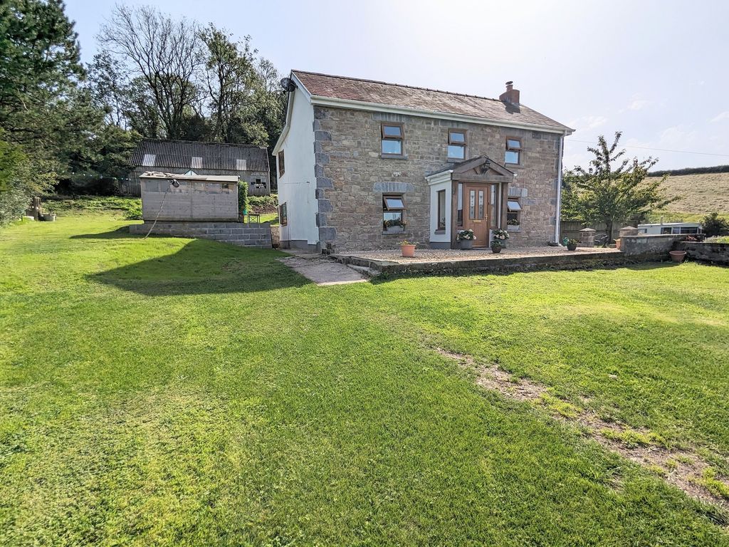 4 bed detached house for sale in Pontantwn, Kidwelly, Carmarthenshire. SA17, £395,000