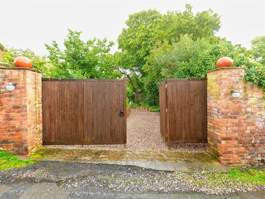 4 bed semi-detached house for sale in Stafford Street, Audlem, Cheshire CW3, £745,000