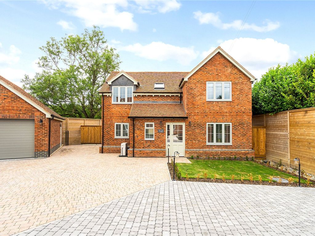 New home, 4 bed detached house for sale in Sydmonton Road, Newbury RG20, £695,000