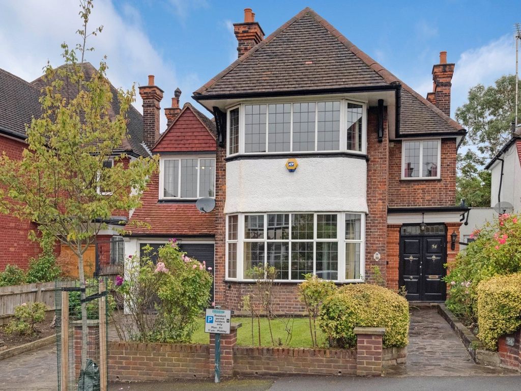 6 bed detached house for sale in Armitage Road, London NW11, £1,950,000