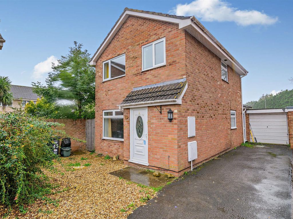 3 bed detached house for sale in Brookfield Walk, Clevedon BS21, £340,000