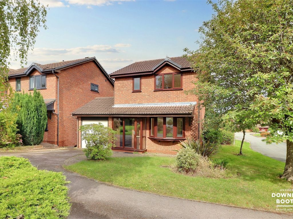 3 bed detached house for sale in Trenance Close, Boley Park, Lichfield, Staffordshire WS14, £395,000