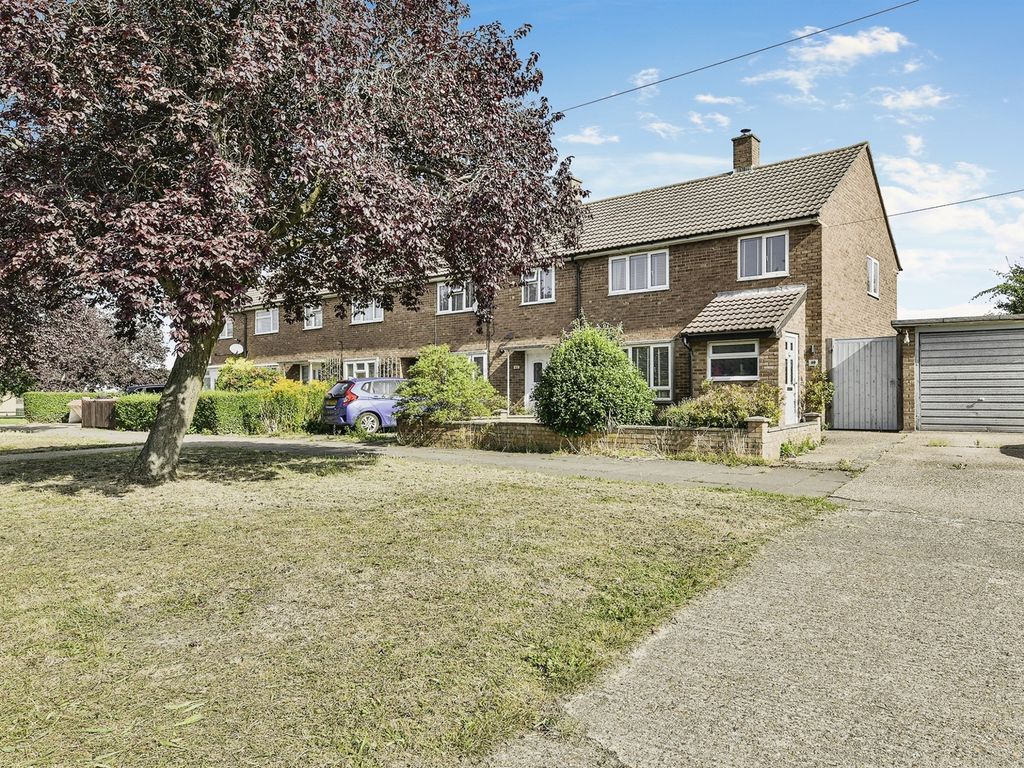 3 bed end terrace house for sale in Northfields, Letchworth Garden City SG6, £400,000