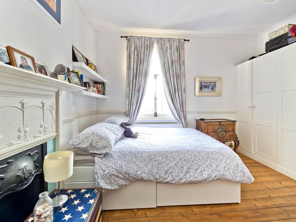 4 bed end terrace house for sale in Aldbourne Road, Shepherd's Bush, London W12, £1,300,000