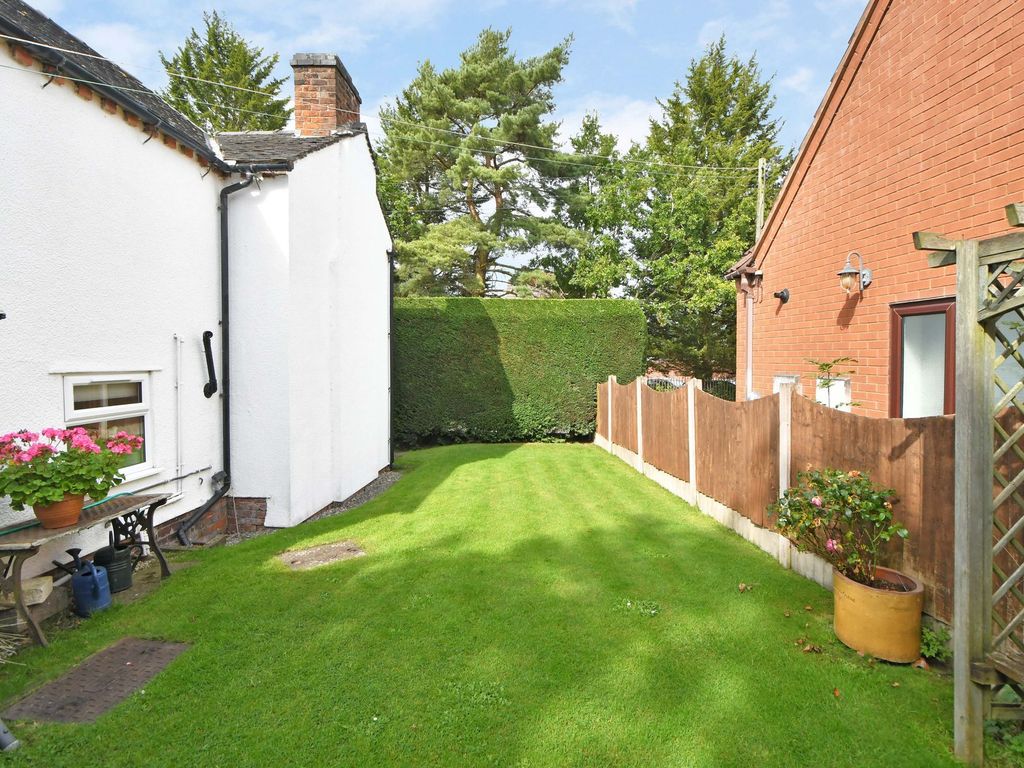 3 bed cottage for sale in Shaws Lane, Eccleshall ST21, £475,000