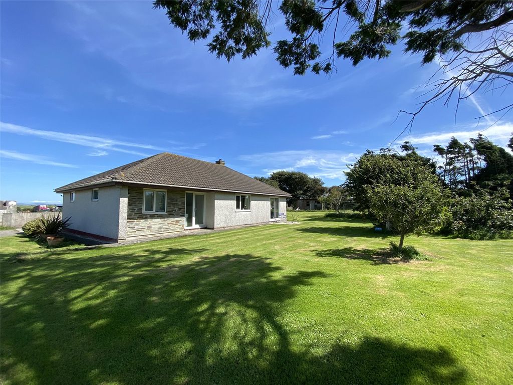 3 bed bungalow for sale in St. Merryn, Padstow, Cornwall PL28, £850,000