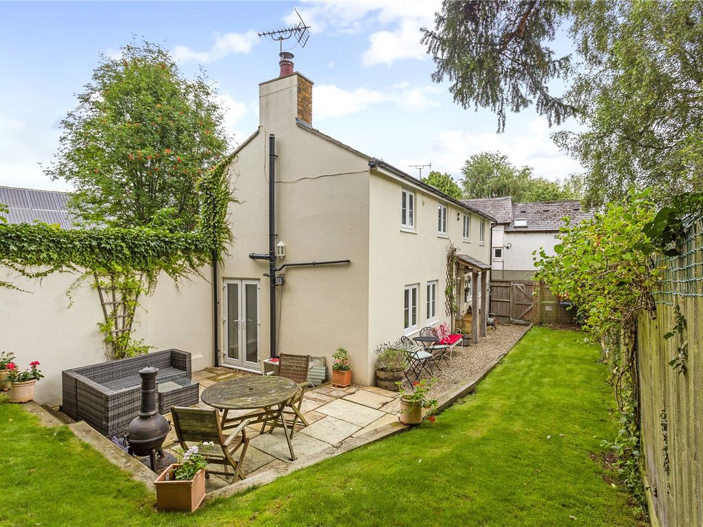 3 bed detached house for sale in Stretton On Fosse, Moreton-In-Marsh, Gloucestershire GL56, £395,000