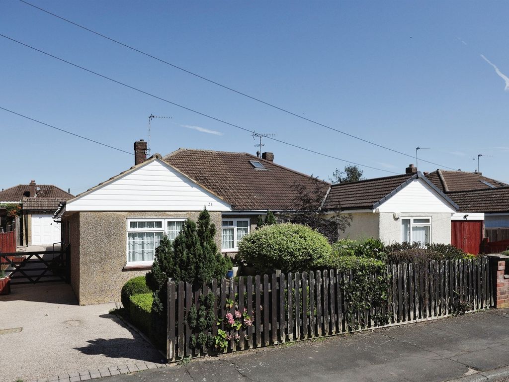 2 bed semi-detached bungalow for sale in Kesters Road, Chesham HP5, £420,000
