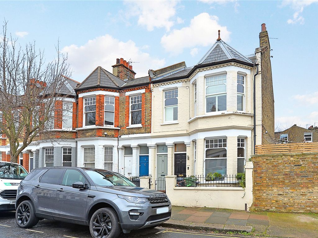 2 bed flat for sale in Littlebury Road, London SW4, £675,000