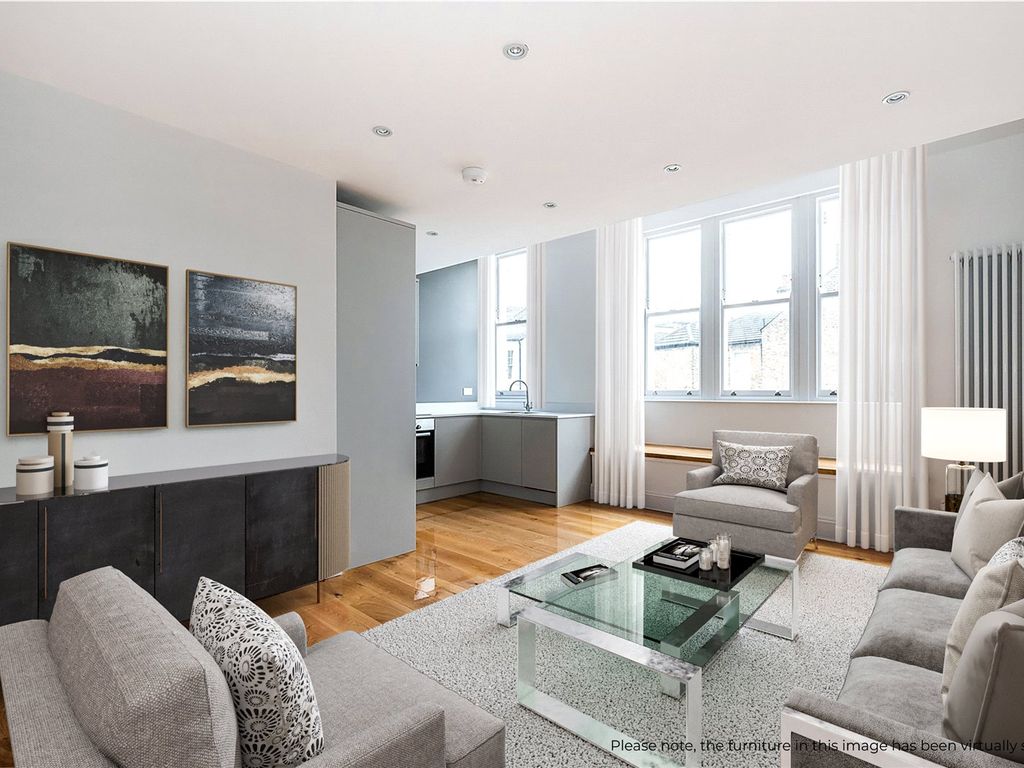 1 bed flat for sale in Edgeley Road, London SW4, £465,000