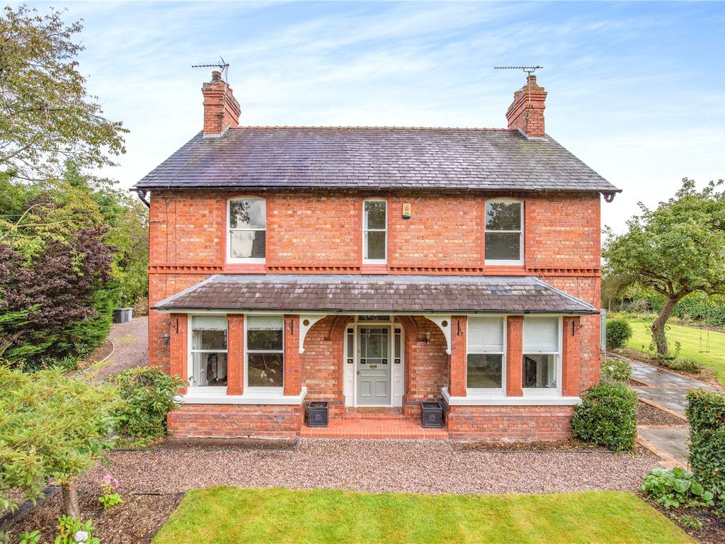 5 bed detached house for sale in Sheppenhall Lane, Aston, Nantwich, Cheshire CW5, £950,000