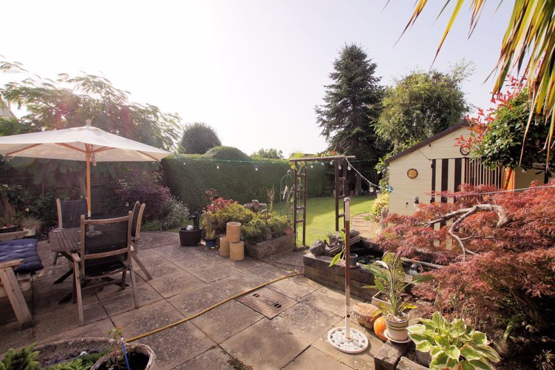 2 bed detached bungalow for sale in White Hart Lane, Portchester, Fareham PO16, £425,000