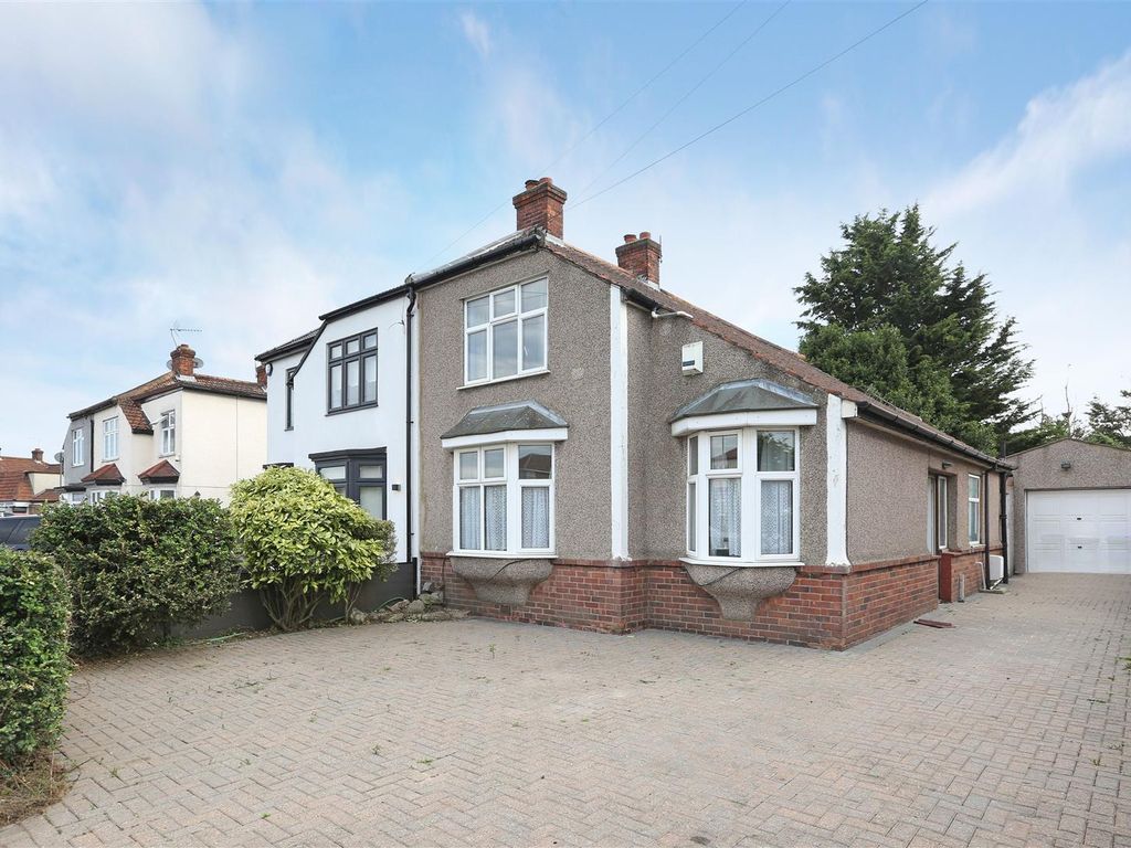 3 bed property for sale in Long Lane, Bexleyheath DA7, £485,000