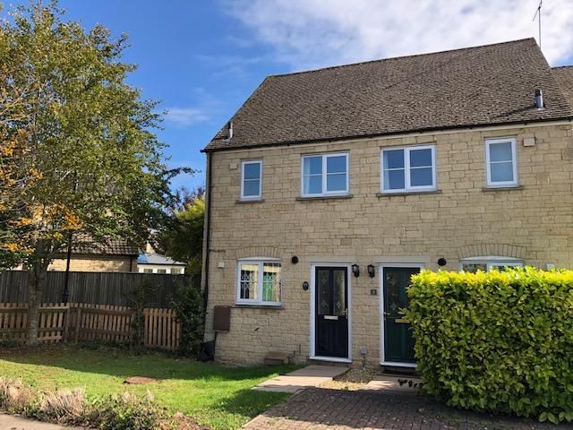 2 bed end terrace house to rent in Swansfield, Lechlade GL7, £970 pcm