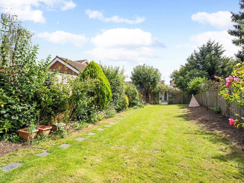 3 bed semi-detached house for sale in Little Marlow Road, Marlow SL7, £775,000